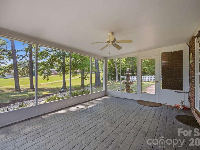 712 Wildwood Drive, Salisbury, NC 28146.  MLS# CAR4421880, YatesRealty ID 49020. 