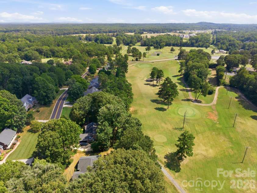 712 Wildwood Drive, Salisbury, NC 28146.  MLS# CAR4421880, YatesRealty ID 49020. 