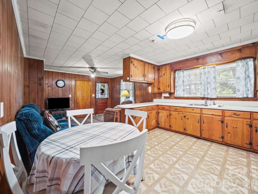 120 Kirkwood Drive, Concord, NC 28025.  MLS# CAR4420881, YatesRealty ID 49021. 