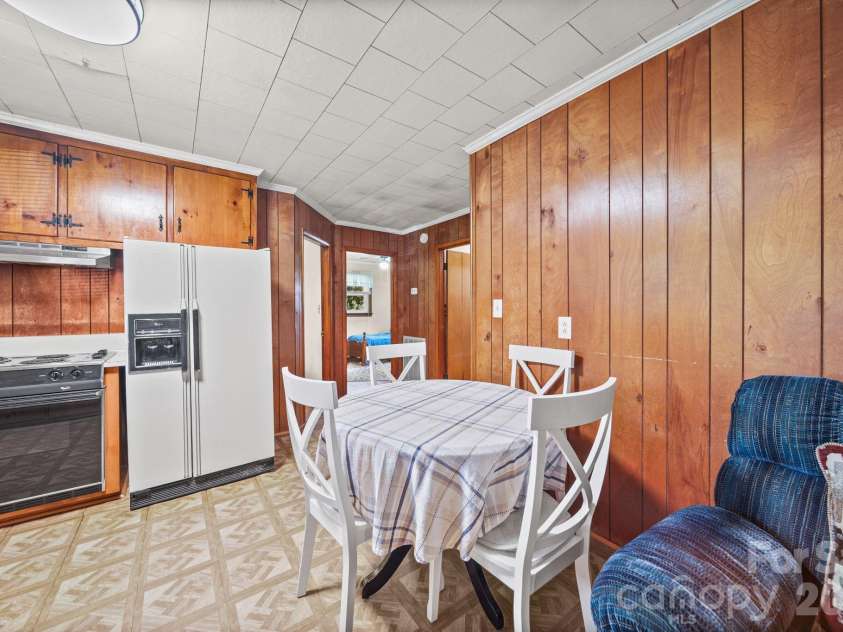 120 Kirkwood Drive, Concord, NC 28025.  MLS# CAR4420881, YatesRealty ID 49021. 