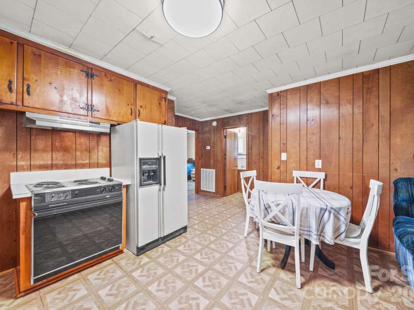 120 Kirkwood Drive, Concord, NC 28025.  MLS# CAR4420881, YatesRealty ID 49021. 
