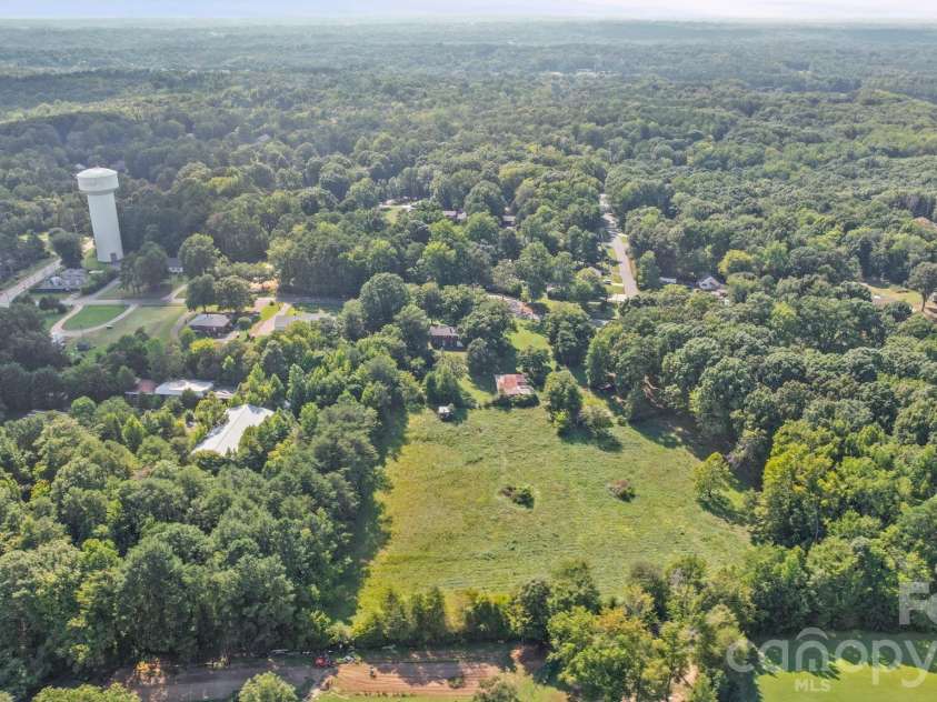 120 Kirkwood Drive, Concord, NC 28025.  MLS# CAR4420881, YatesRealty ID 49021. 