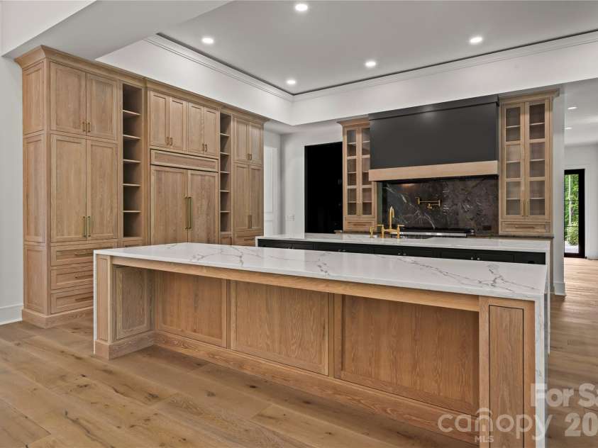 8738 Kristie Lane, Indian Land, SC 29707.  MLS# CAR4421724, YatesRealty ID 49022. Primary kitchen