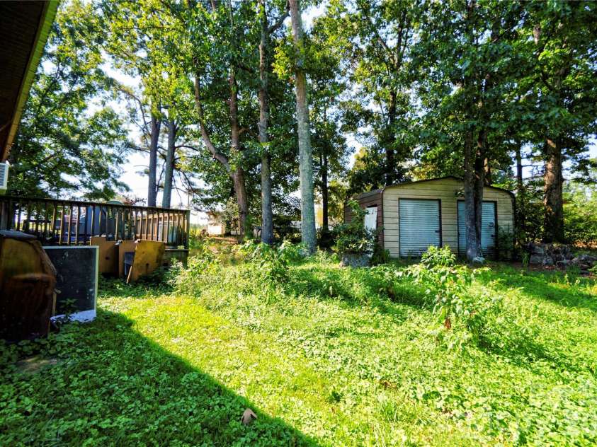 807 Johnnie Bridges Road, Shelby, NC 28150.  MLS# CAR4420066, YatesRealty ID 49023. 