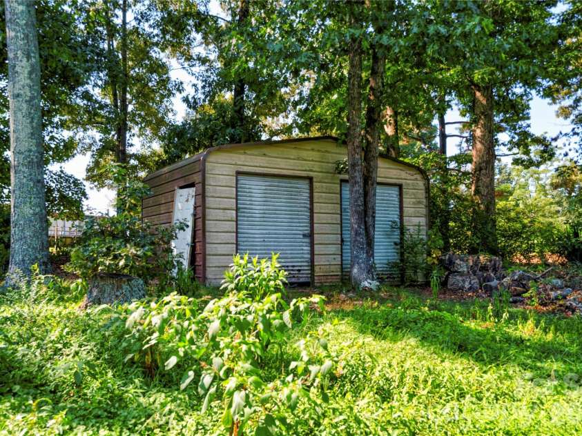 807 Johnnie Bridges Road, Shelby, NC 28150.  MLS# CAR4420066, YatesRealty ID 49023. 