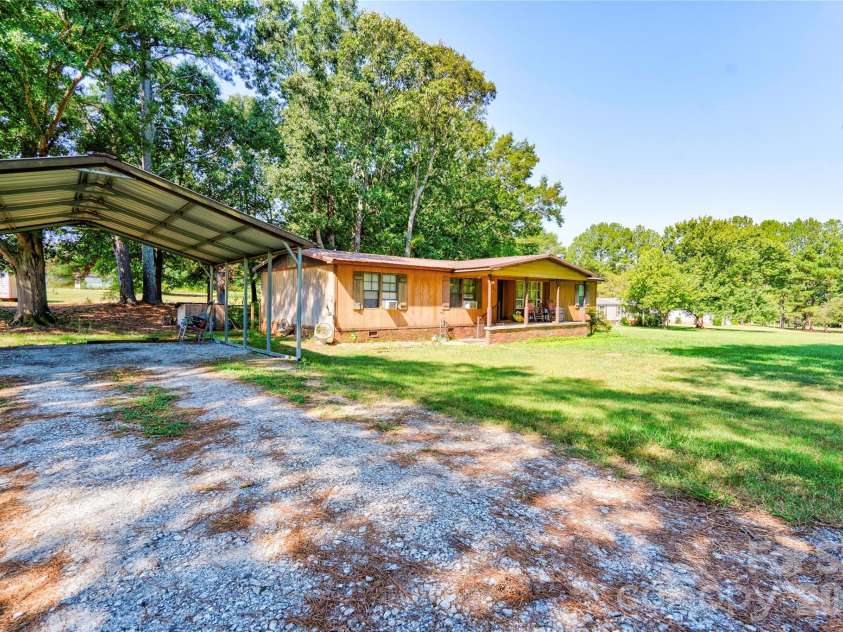 807 Johnnie Bridges Road, Shelby, NC 28150.  MLS# CAR4420066, YatesRealty ID 49023. 