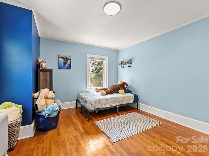 1 Kenilworth Road, Asheville, NC 28803.  MLS# CAR4420250, YatesRealty ID 49025. 