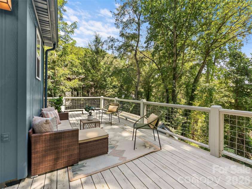 1 Kenilworth Road, Asheville, NC 28803.  MLS# CAR4420250, YatesRealty ID 49025. Huge private deck off the kitchen