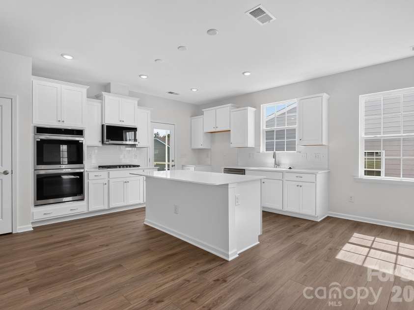378 Waxhaw Village Road, Lancaster, SC 29720.  MLS# CAR4421966, YatesRealty ID 49026. 