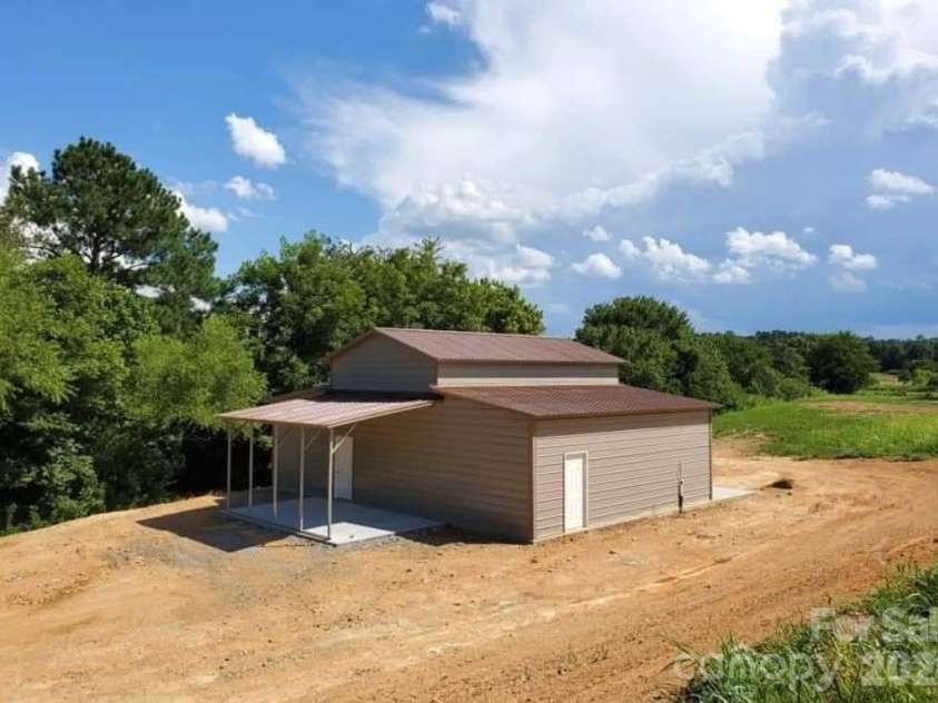 3233 Hahn Scott Road, Mount Pleasant, NC 28124.  MLS# CAR4421971, YatesRealty ID 49027. Barn View