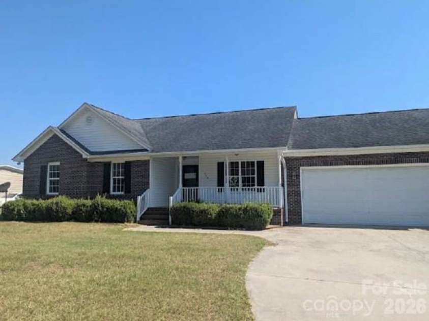 1379 Old Whiteville Road, Lumberton, NC 28358.  MLS# CAR4421953, YatesRealty ID 49029. 