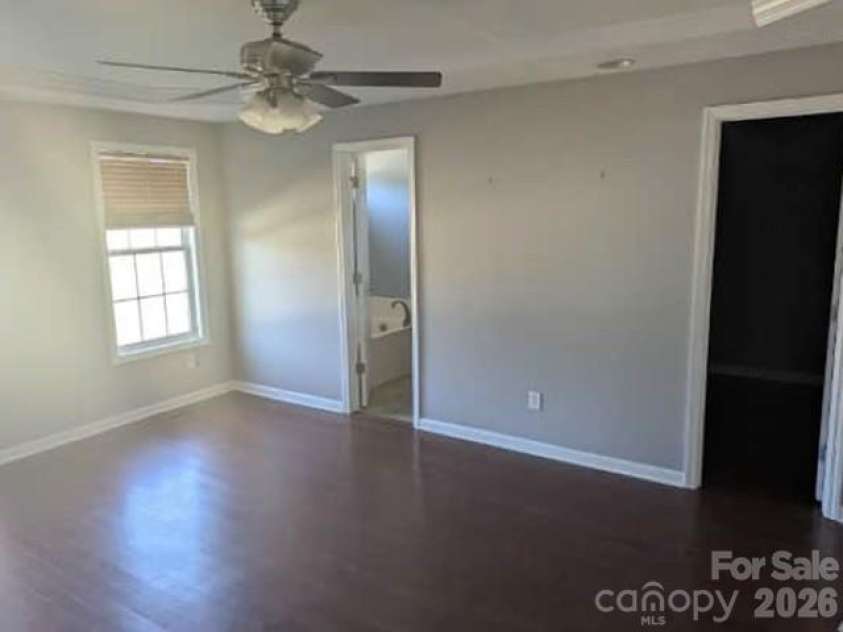 1379 Old Whiteville Road, Lumberton, NC 28358.  MLS# CAR4421953, YatesRealty ID 49029. 