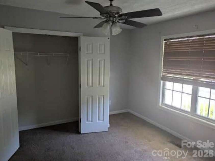 1379 Old Whiteville Road, Lumberton, NC 28358.  MLS# CAR4421953, YatesRealty ID 49029. 