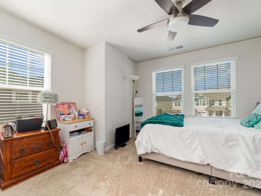 1348 Southern Sugar Drive, Charlotte, NC 28262.  MLS# CAR4221363, YatesRealty ID 4903. 