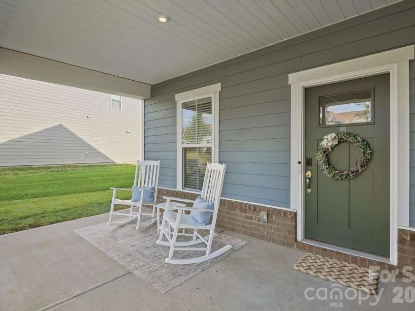 5091 Havencrest Drive, Fort Mill, SC 29715.  MLS# CAR4421716, YatesRealty ID 49031. 