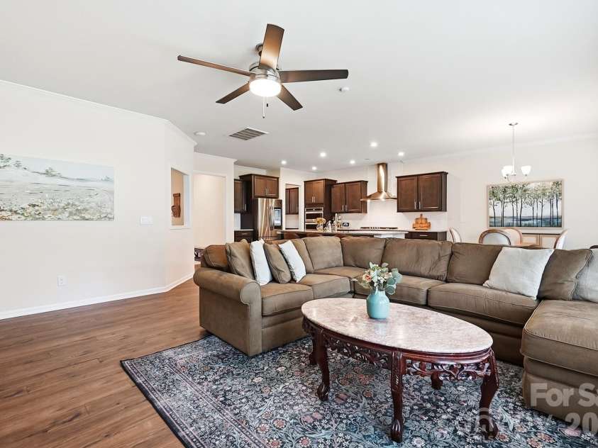 5091 Havencrest Drive, Fort Mill, SC 29715.  MLS# CAR4421716, YatesRealty ID 49031. 
