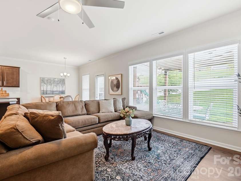 5091 Havencrest Drive, Fort Mill, SC 29715.  MLS# CAR4421716, YatesRealty ID 49031. 