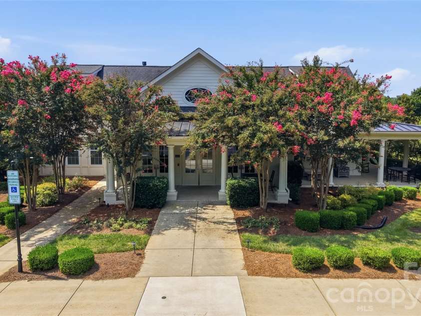 5091 Havencrest Drive, Fort Mill, SC 29715.  MLS# CAR4421716, YatesRealty ID 49031. 