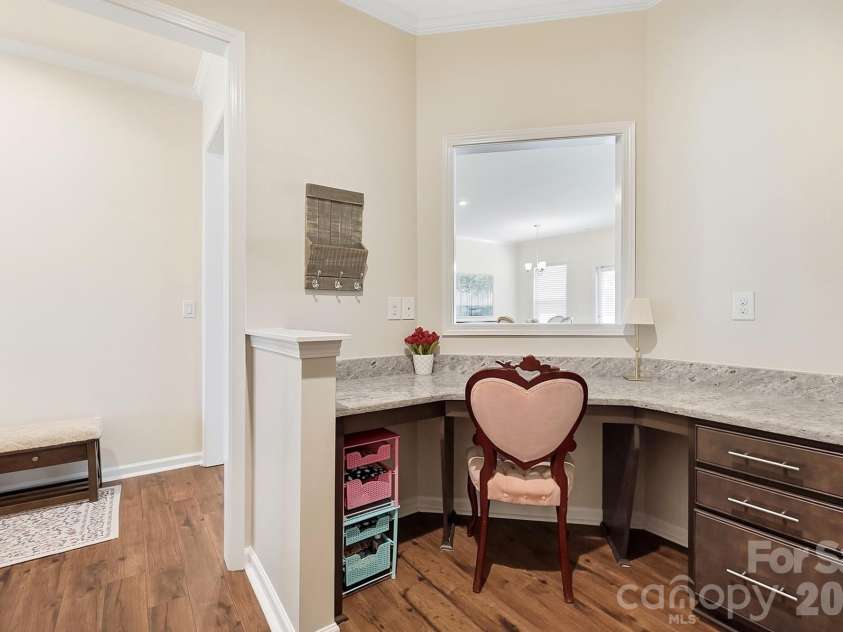 5091 Havencrest Drive, Fort Mill, SC 29715.  MLS# CAR4421716, YatesRealty ID 49031. 