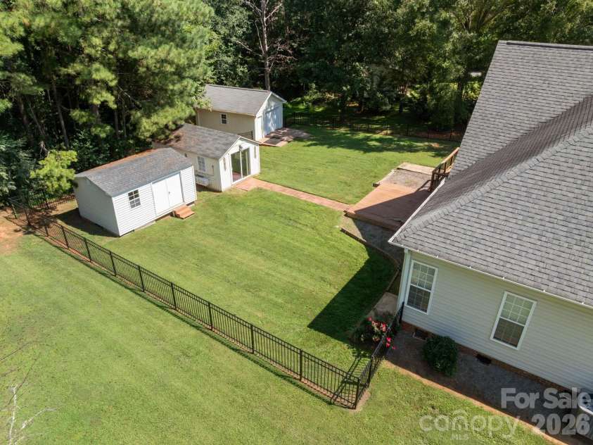 136 Gibralter Point Road, Dallas, NC 28034.  MLS# CAR4420385, YatesRealty ID 49034. 