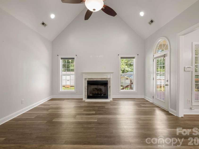 136 Gibralter Point Road, Dallas, NC 28034.  MLS# CAR4420385, YatesRealty ID 49034. 
