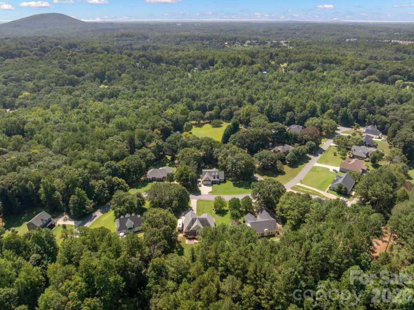 136 Gibralter Point Road, Dallas, NC 28034.  MLS# CAR4420385, YatesRealty ID 49034. 