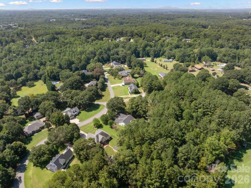 136 Gibralter Point Road, Dallas, NC 28034.  MLS# CAR4420385, YatesRealty ID 49034. 