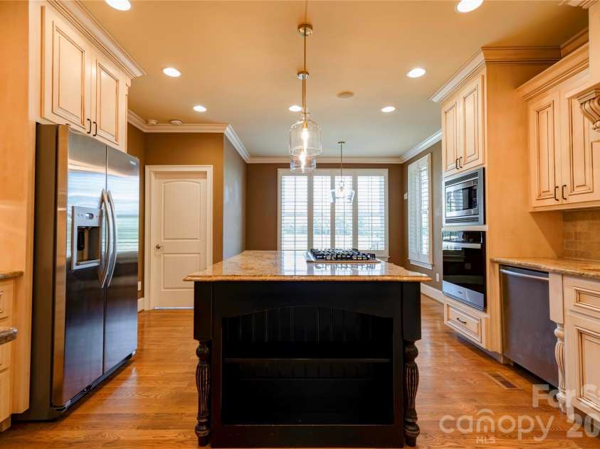 2141 Jack Wilson Road, Shelby, NC 28150.  MLS# CAR4421502, YatesRealty ID 49035. Kitchen