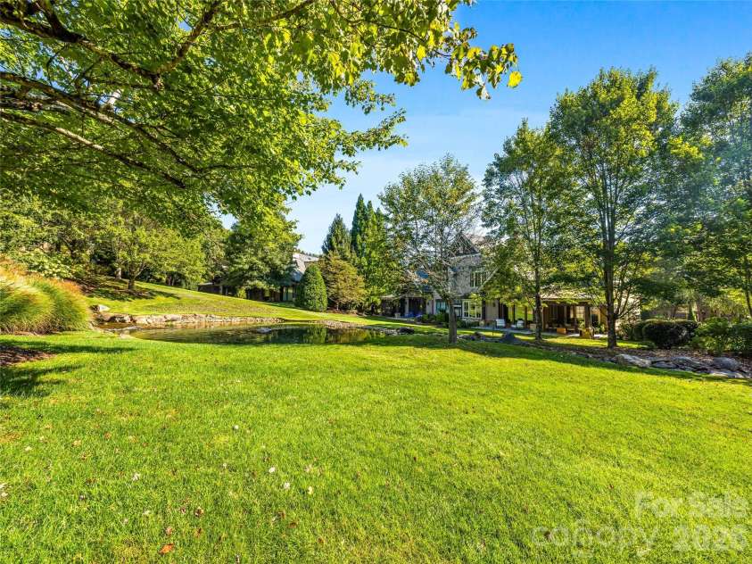 583 Walnut Valley Parkway, Arden, NC 28704.  MLS# CAR4413948, YatesRealty ID 49036. 