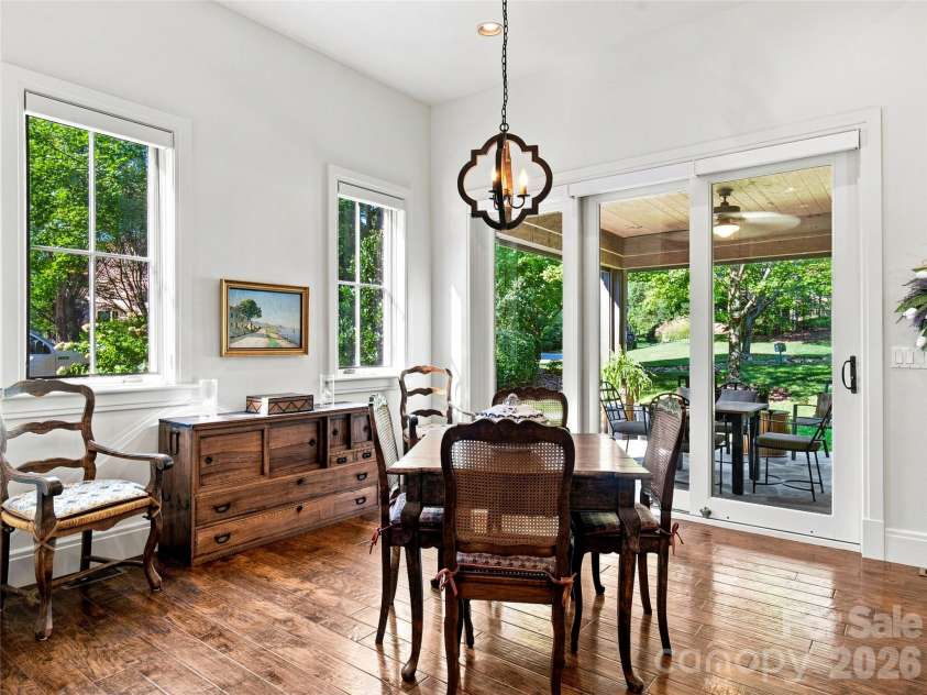 583 Walnut Valley Parkway, Arden, NC 28704.  MLS# CAR4413948, YatesRealty ID 49036. 