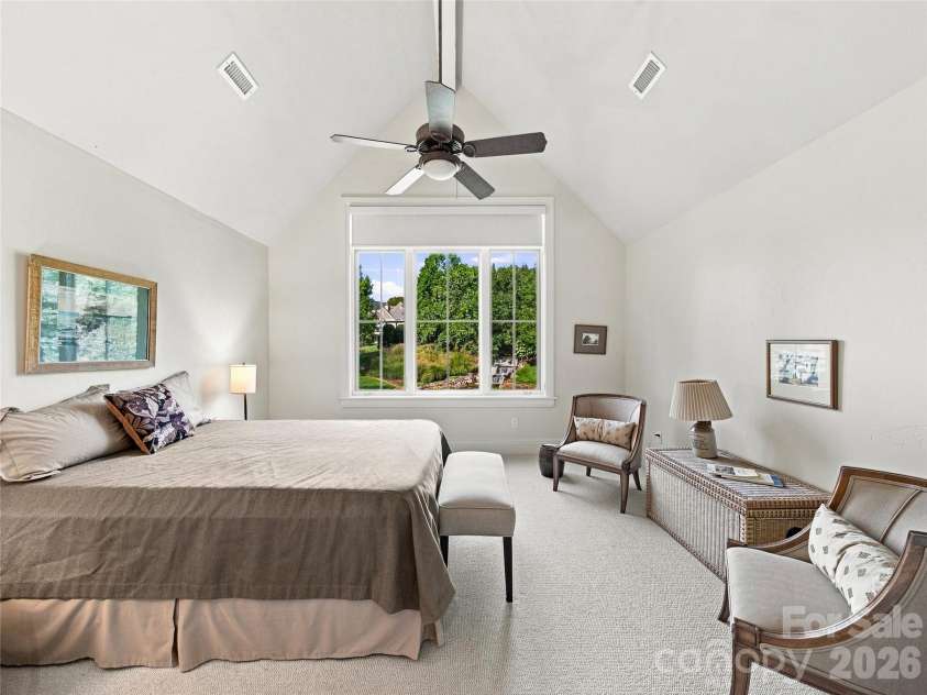 583 Walnut Valley Parkway, Arden, NC 28704.  MLS# CAR4413948, YatesRealty ID 49036. 
