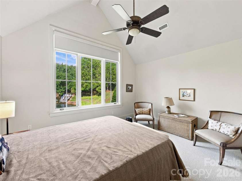 583 Walnut Valley Parkway, Arden, NC 28704.  MLS# CAR4413948, YatesRealty ID 49036. 