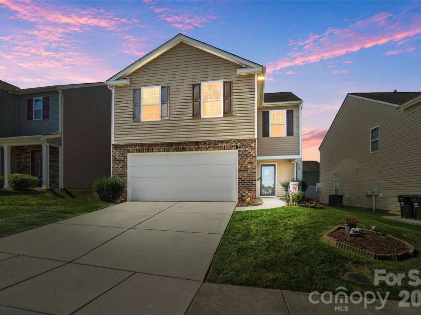 622 Shellbark Drive, Concord, NC 28025.  MLS# CAR4421761, YatesRealty ID 49039. 