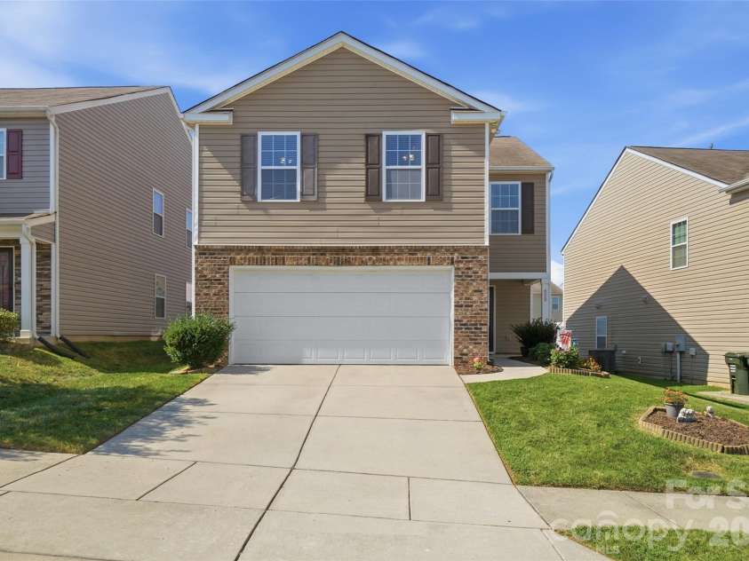 622 Shellbark Drive, Concord, NC 28025.  MLS# CAR4421761, YatesRealty ID 49039. 