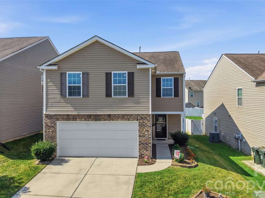 622 Shellbark Drive, Concord, NC 28025.  MLS# CAR4421761, YatesRealty ID 49039. 