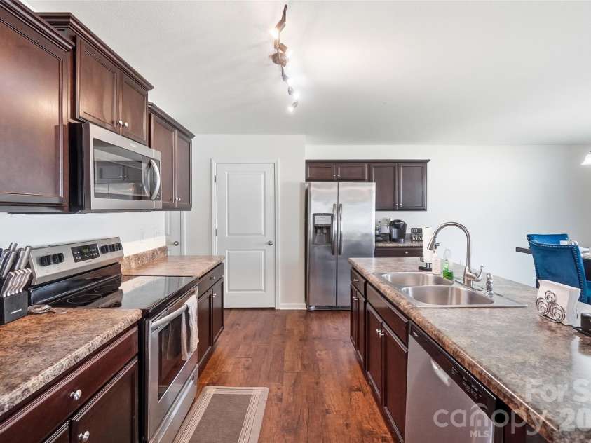 622 Shellbark Drive, Concord, NC 28025.  MLS# CAR4421761, YatesRealty ID 49039. 