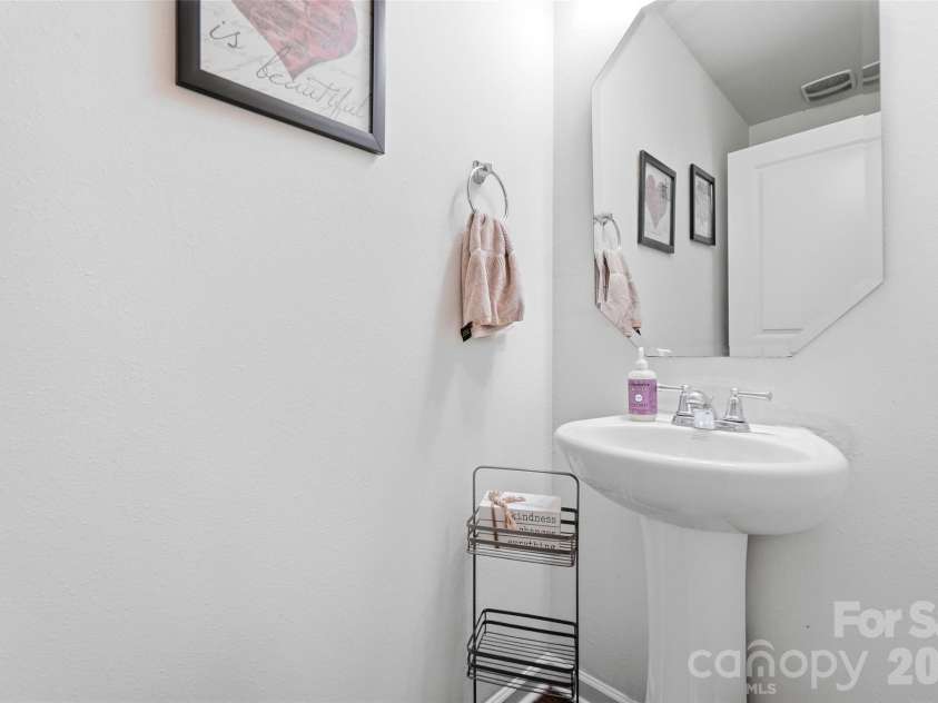 622 Shellbark Drive, Concord, NC 28025.  MLS# CAR4421761, YatesRealty ID 49039. 