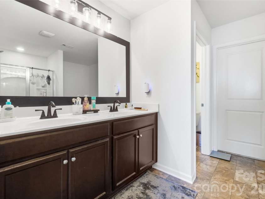 622 Shellbark Drive, Concord, NC 28025.  MLS# CAR4421761, YatesRealty ID 49039. 