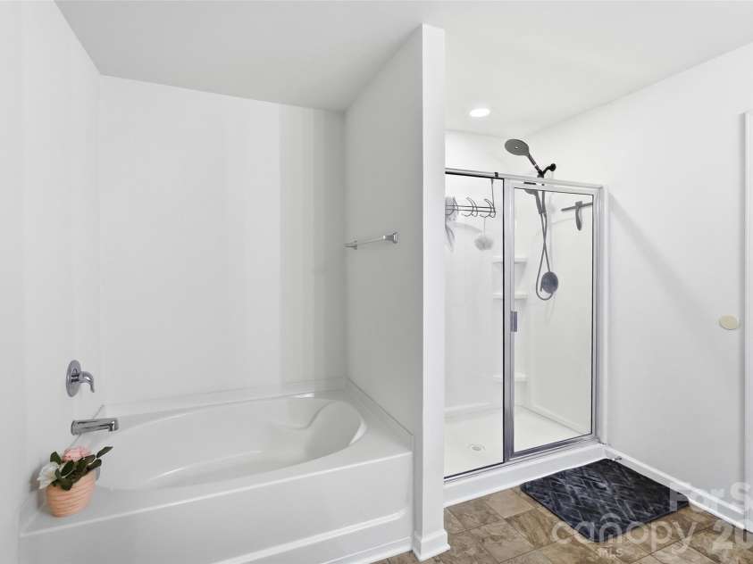 622 Shellbark Drive, Concord, NC 28025.  MLS# CAR4421761, YatesRealty ID 49039. 