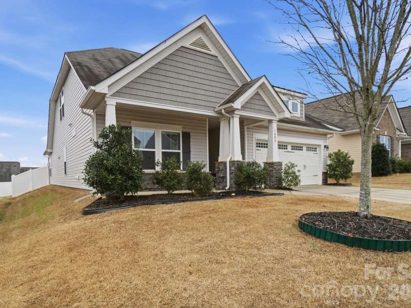1685 Speartip Lane, Denver, NC 28037.  MLS# CAR4355261, YatesRealty ID 4904. 