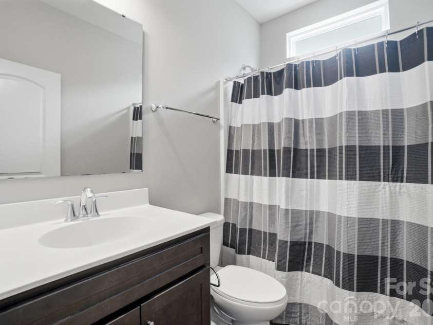 1685 Speartip Lane, Denver, NC 28037.  MLS# CAR4355261, YatesRealty ID 4904. 