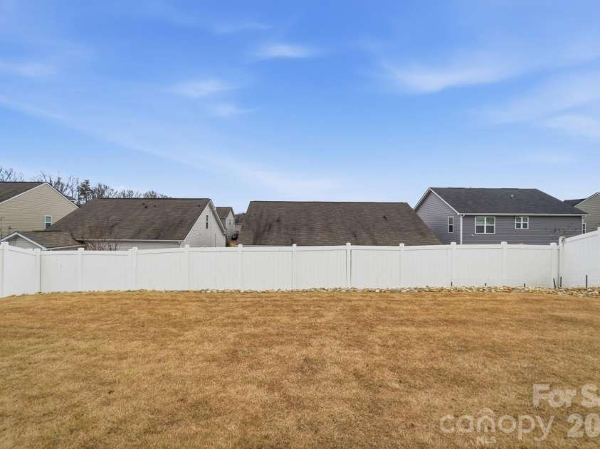 1685 Speartip Lane, Denver, NC 28037.  MLS# CAR4355261, YatesRealty ID 4904. 
