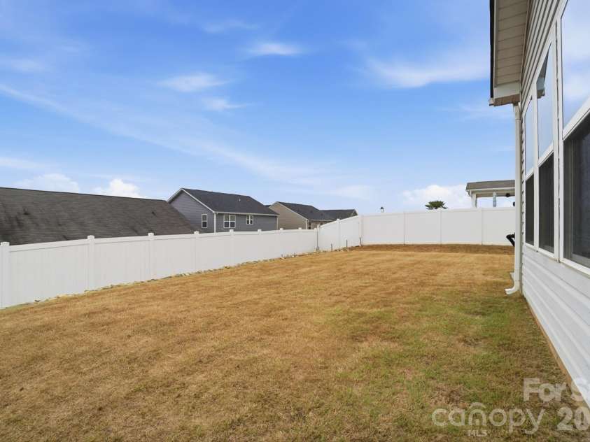 1685 Speartip Lane, Denver, NC 28037.  MLS# CAR4355261, YatesRealty ID 4904. 