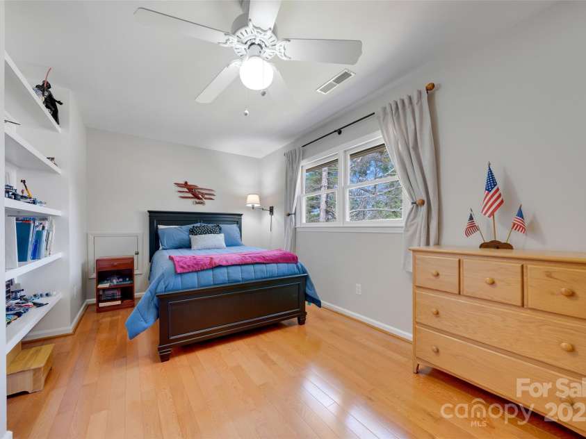 27 Tree Top Drive, Arden, NC 28704.  MLS# CAR4220838, YatesRealty ID 4904. Bedroom