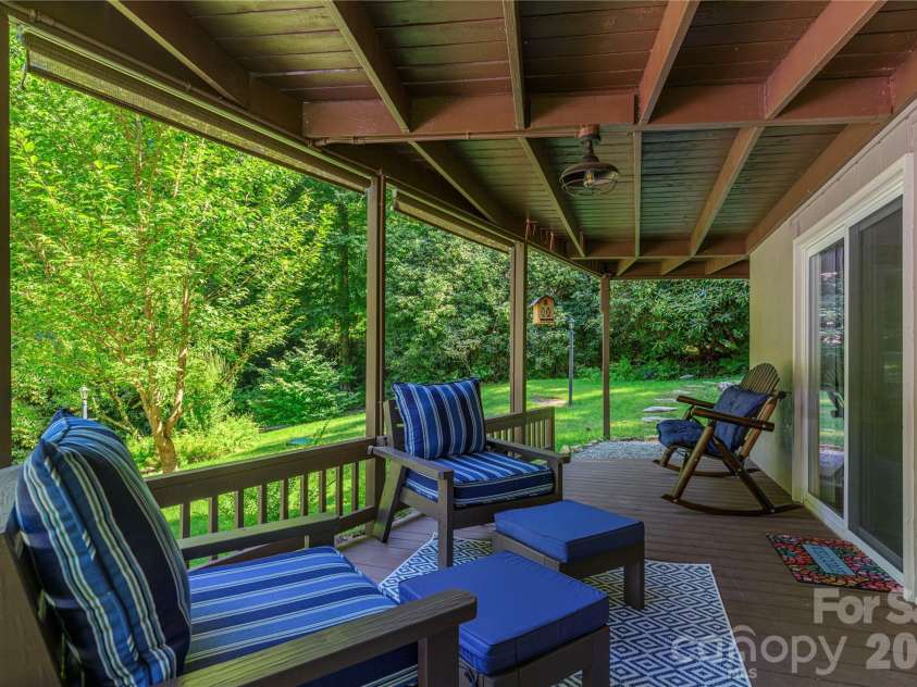 477 Locust Drive, Maggie Valley, NC 28751.  MLS# CAR4420658, YatesRealty ID 49040. 