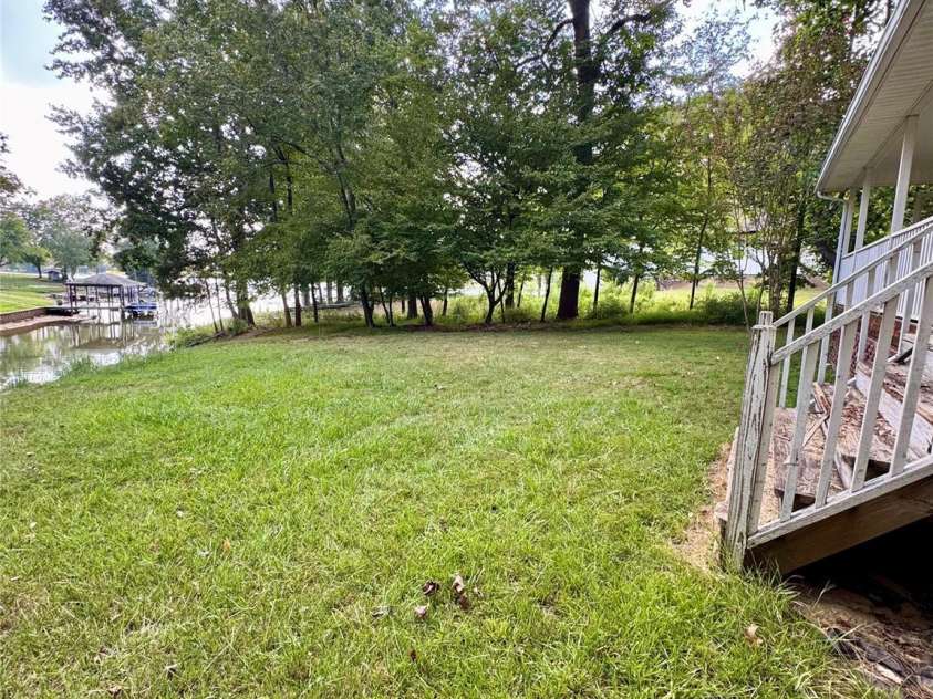 142 harbor point Drive, Cherryville, NC 28021.  MLS# CAR4406785, YatesRealty ID 49042. 