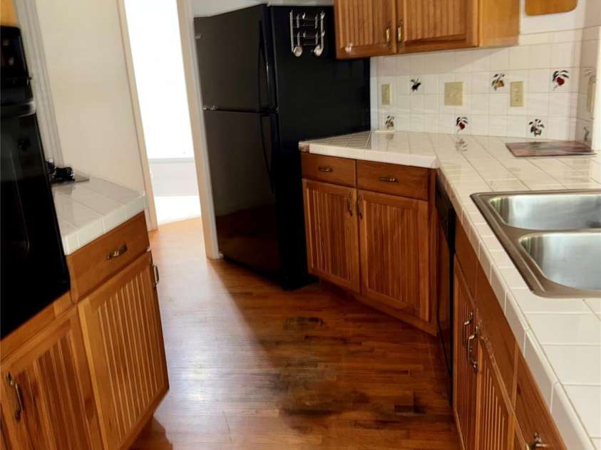 142 harbor point Drive, Cherryville, NC 28021.  MLS# CAR4406785, YatesRealty ID 49042. 
