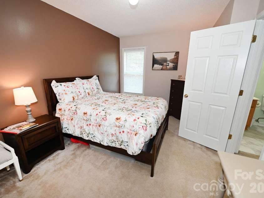 236 17th Avenue, Hickory, NC 28602.  MLS# CAR4421627, YatesRealty ID 49043. Bedroom 2