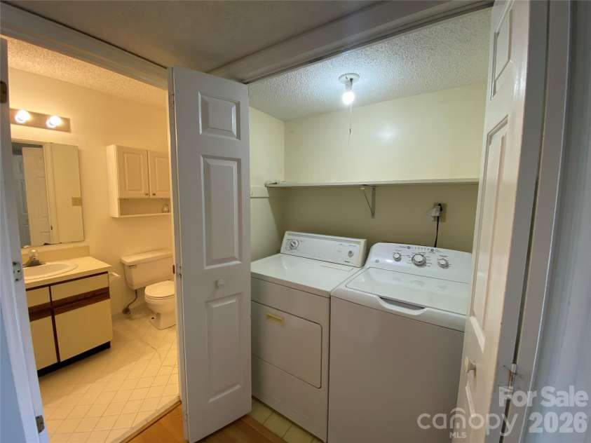 7962 Greenside Court, Charlotte, NC 28277.  MLS# CAR4421184, YatesRealty ID 49044. 
