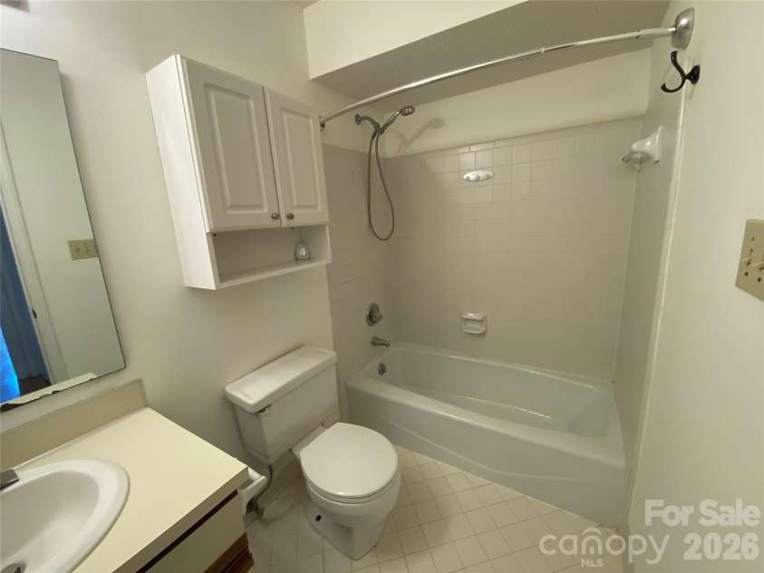 7962 Greenside Court, Charlotte, NC 28277.  MLS# CAR4421184, YatesRealty ID 49044. 